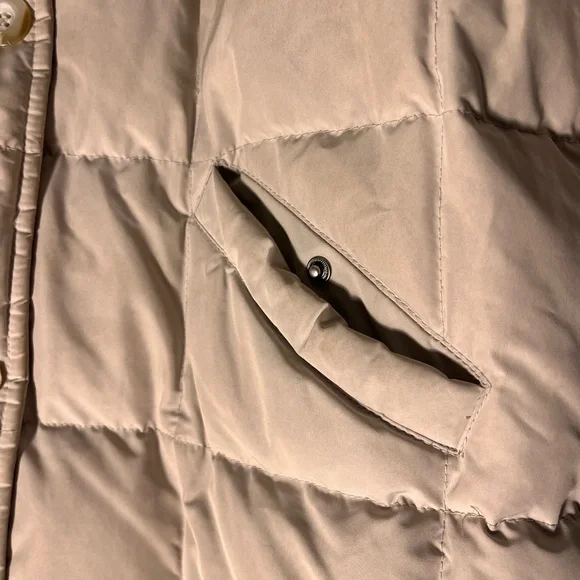 Gallery Women's Beige Puffer Jacket - Picture 3 of 6